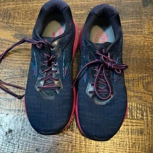 Brooks Ghost running shoes - women’s